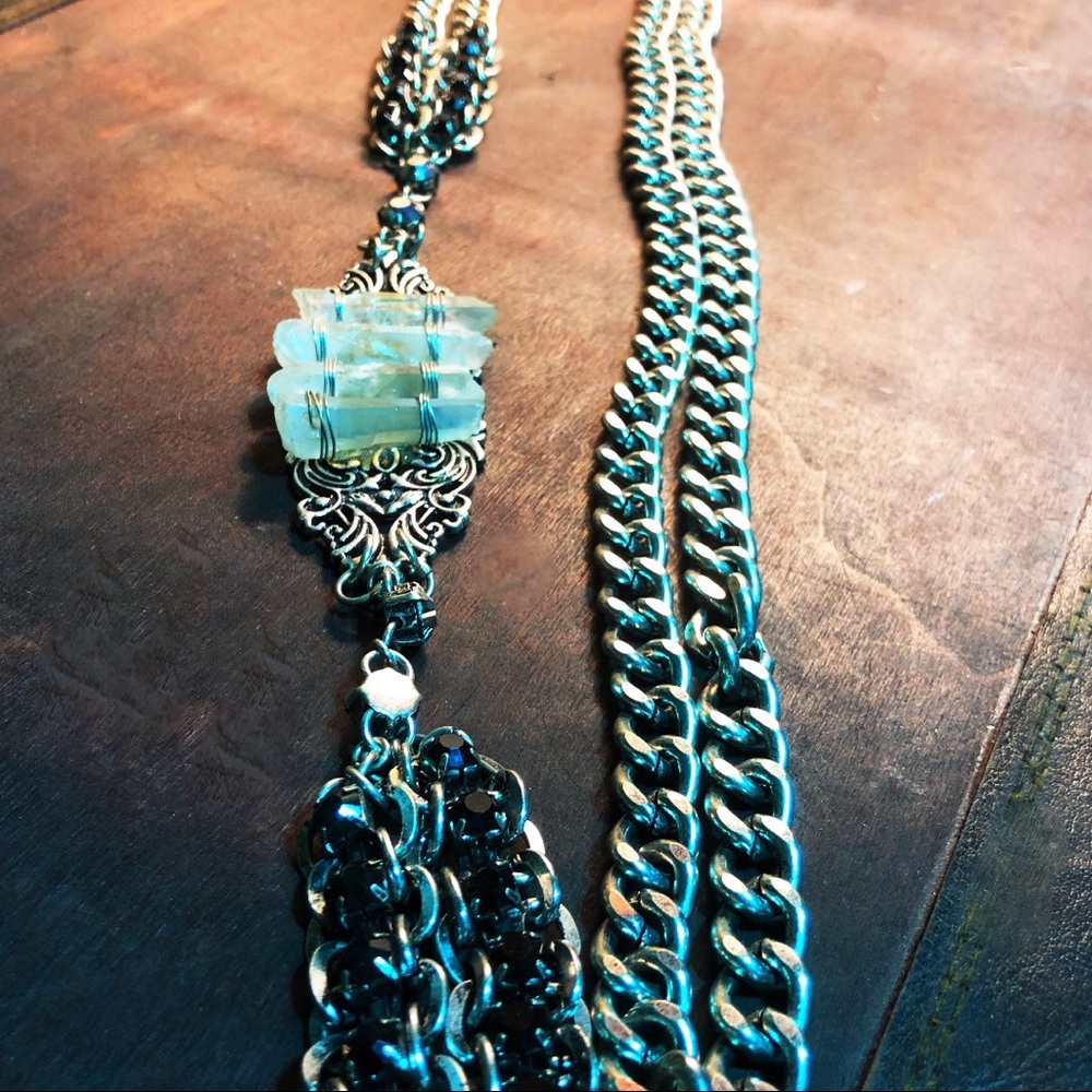 Free People Raw Quartz & Crystals Necklace Worn 1x